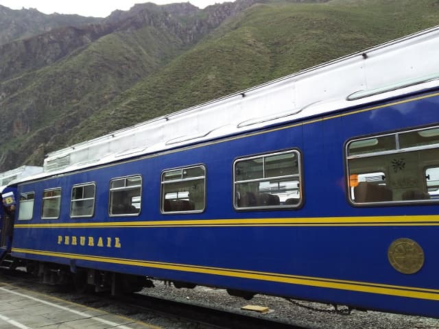 マチュピチュ行きの電車