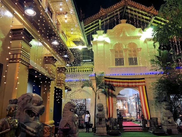 ガンガラーマ寺院