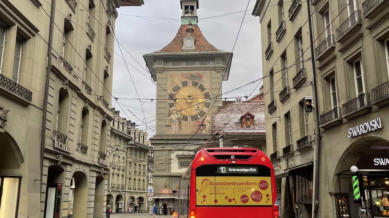 スイスの首都ベルンの記事アイキャッチ