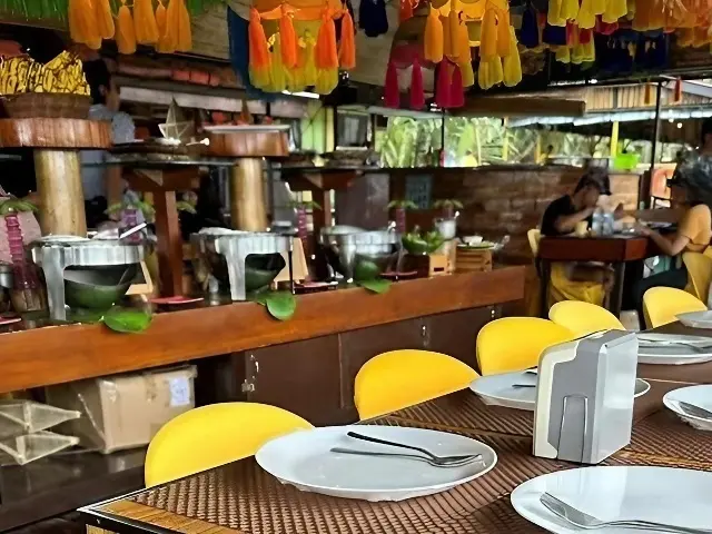 ロボック川クルーズ船