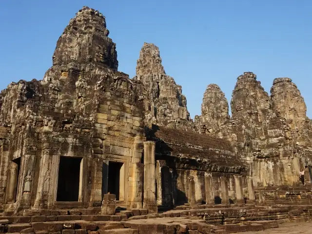 バイヨン寺院
