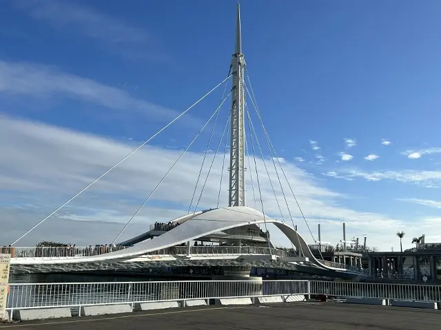 高雄の大港橋