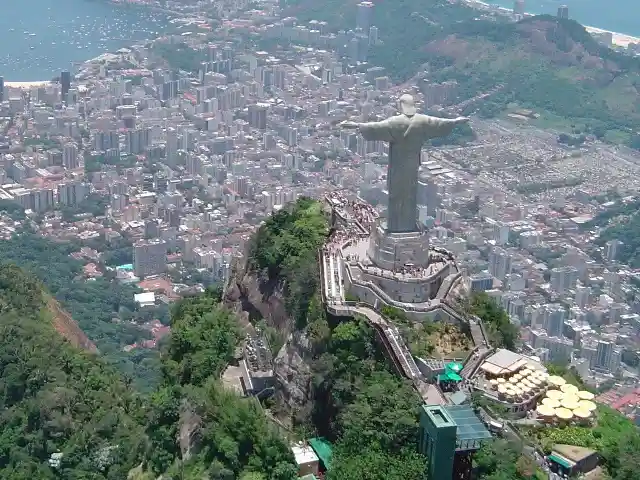 ブラジルの世界遺産コルコバードの丘
