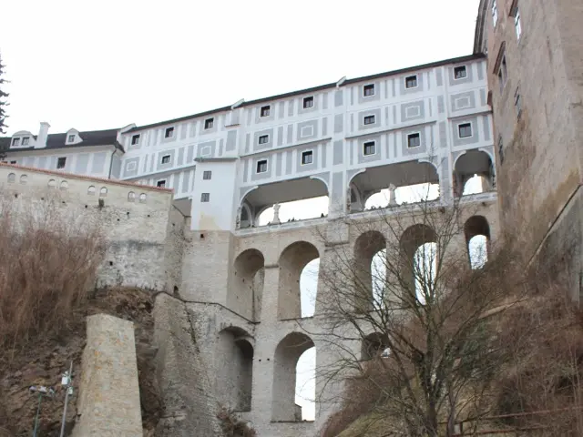 マントの橋（クロークの橋）