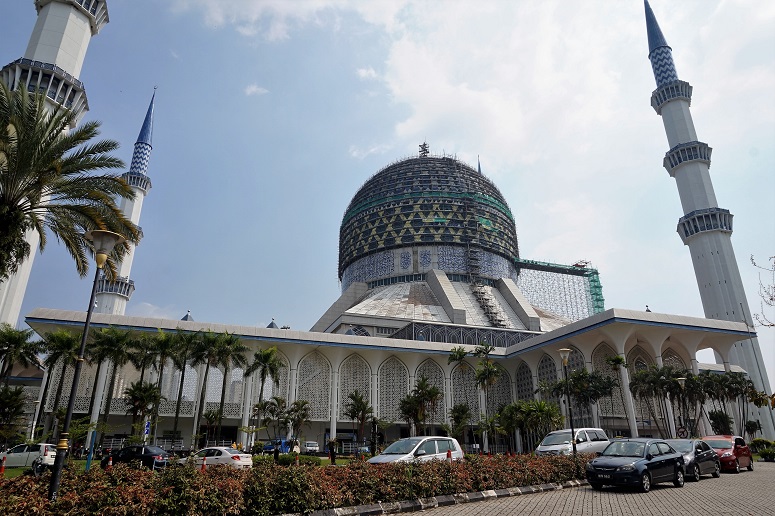 recommend-sultan-salahuddin-abdul-aziz-shah-mosque.jpg