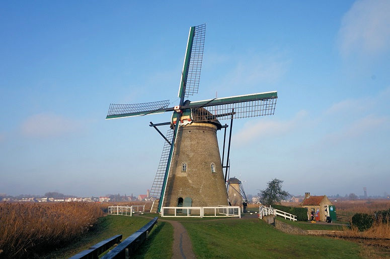 オランダで風車を見るならキンデルダイクへ Wazo世界endlessjourney